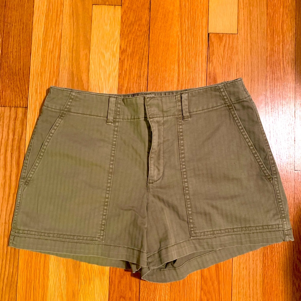 Gap shorts, size 6